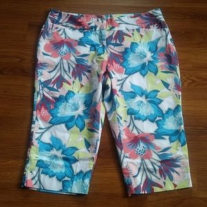 Worthington capris. Size 14